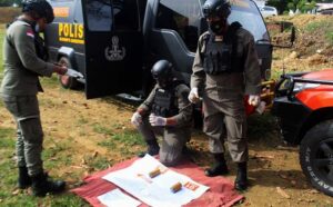 Bom Lontong Milik DPO Poso Dimusnahkan