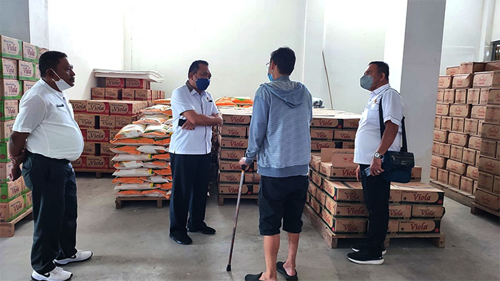 Gara-gara Timbun Minyak Goreng 53 Ton, Dua Gudang CV AJ Disegel
