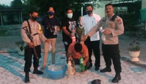 Polisi Gerebek Rumah Penjual Miras di Dolo, Dapat 10 Liter