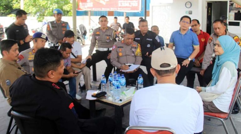 Pengamanan rapat pleno kpu