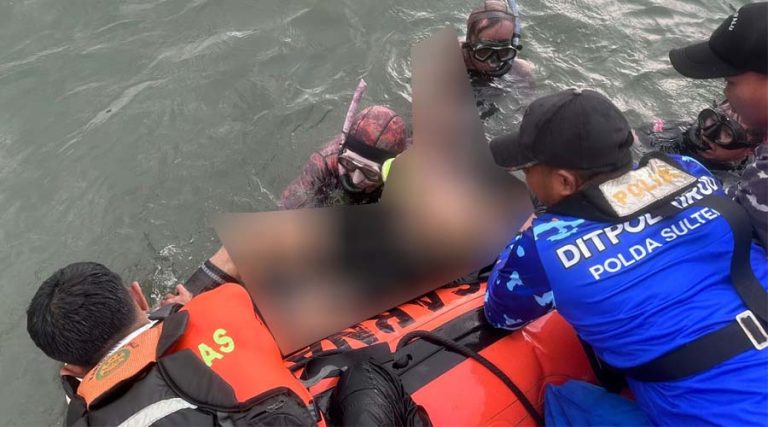 Evakuasi jenazah karyawan PT IMIP yang ditemukan meninggal setelah dilaporkan hilang saat memanah ikan di pantai Desa Bahodopi, Morowali, Minggu (28/4/2024). (Foto: Basarnas Palu)