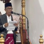 Rektor UIN Datokarama, Prof Lukman S. Thahir menyampaikan khutbah usai shalat Idul Fitri di Masjid Raya Palu, Rabu (10/4/2024). (Foto: Moh. Hajiji)