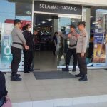 Pengamanan yang dilakukan aparat di salah satu fasilitas publik. (Foto: Satgas Ops Ketupat Tinombala)