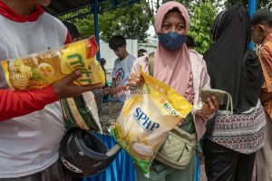 Pasar Murah Ramadan di Lapangan Polresta Palu