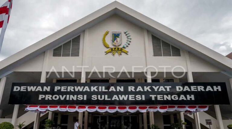 Gedung DPRD Sulteng. (ANTARA FOTO/Basri Marzuki)
