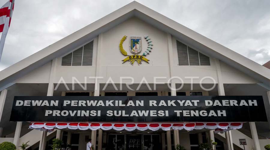 Gedung DPRD Sulteng. (ANTARA FOTO/Basri Marzuki)