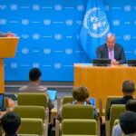 Konferensi Pers Pasca Peluncuran Prinsip-Prinsip Global Integritas Informasi Perserikatan Bangsa-Bangsa, oleh Antonio Guterres - Sek-Jen PBB dan Melissa Fleming - kepala Departemen Komunikasi Global PBB, dengan moderator Stéphane Dujarric - juru bicara Sek-Jen PBB. (Foto: United Nations)