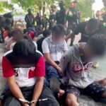 Sejumlah warga yang diamankan pada penggerebekan di Kayumalue dan Tatanga, Kamis (20/6/2024). (Foto: Tangkapan layar)