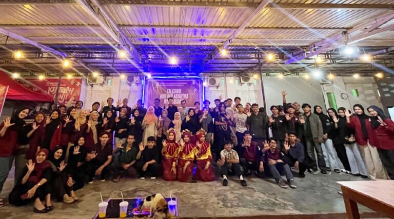 Foto bersama usai talkshow hari anti narkoba internasional oleh Manpa UIN datokarama Palu, Rabu (26/6/2024). (Foto: Manpa)