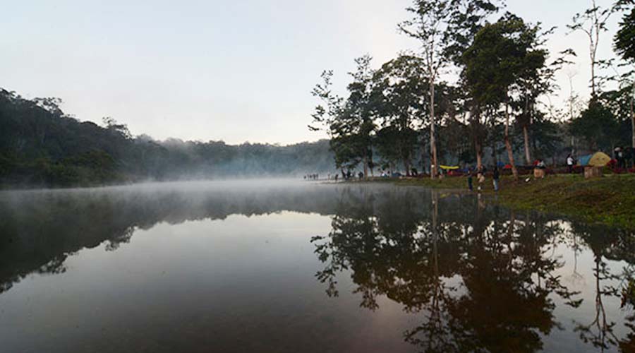 Danau Tambing yang berada di dalam kawasan Taman nasional Lore Lindu. (Foto: bmzIMAGES)