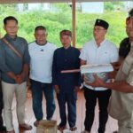 Prosesi penyerahan sanksi adat menandai selesainya kasus penembakan pemulung oleh oknum TNI AU di Palu, Minggu (14/7/2024). (Foto:ist)