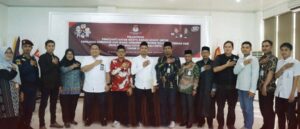 KPU Kota Palu Lantik PAW PPK Palu Barat