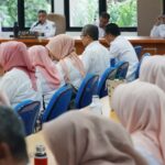Wali Kota Palu, Hadianto Rasyid (kiri belakang) memimpin Rakor Tim Retribusi dan Pajak daerah di Ruang Rapat bantaya Kantor Wali Kota Palu, Rabu (3/7/2024). (Foto: Prokopim Setda Kota Palu/Iwan)