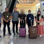 Kasubdit Renakta Ditreskrimum Polda Sulteng bersama Tim BP2MI Sulteng menjemput korban IS di Bandara Mutiara SI ALjufri Palu, Jumat (5/7/2024). (Foto: Humas Polda Sulteng)