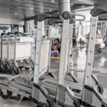 Petugas mengumpulkan troli di Terminal Kedatangan Bandara Mutiara Sis Aljufri Palu, Sulawesi Tengah, Sabtu (6/7/2024). (bmzIMAGES/Basri Marzuki)