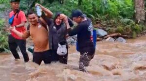 Coklit di Dusun Uventumbu dan Valiri, Berjibaku Melawan Alam