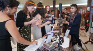 Tenun Donggala Dipamerkan di Sidang Majelis Umum WIPO di Swiss