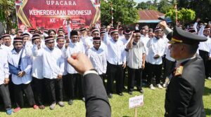 Kapolda Sulteng Upacara HUT ke-79 RI Bersama Mantan Napiter di Poso