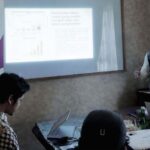 Analis Ketenagalistrikan dan Energi Terbarukan IESR, Alvin Putra Sisdwinugraha (kanan) pada Indonesia solar summit. (Foto: HO-IESR)