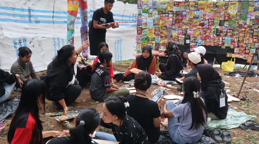 Salah satu kegiatan dalam Kemping Padu Satu yang digelar 9 komunitas anak muda di Poso, 8-10 Agustus 2024. (Foto: Padu Satu)