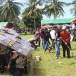 Simulasi sistem pengamanan kota oleh Polres Sigi menjelang Pilkada Serentak di Mapolres Sigi, Rabu (21/8/2024). (Foto: Humas Polres Sigi)
