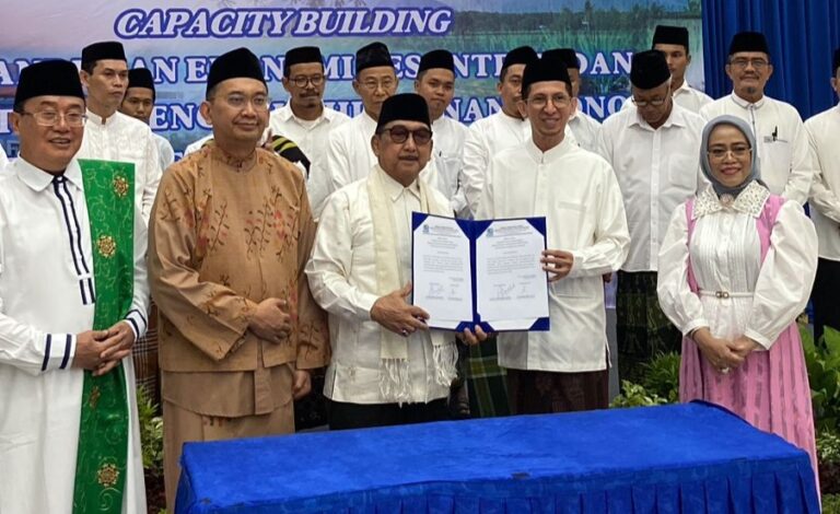 Pelantikan pengurus Herbitren Sulawesi Tengah. (Foto: HO-BI Sulteng)
