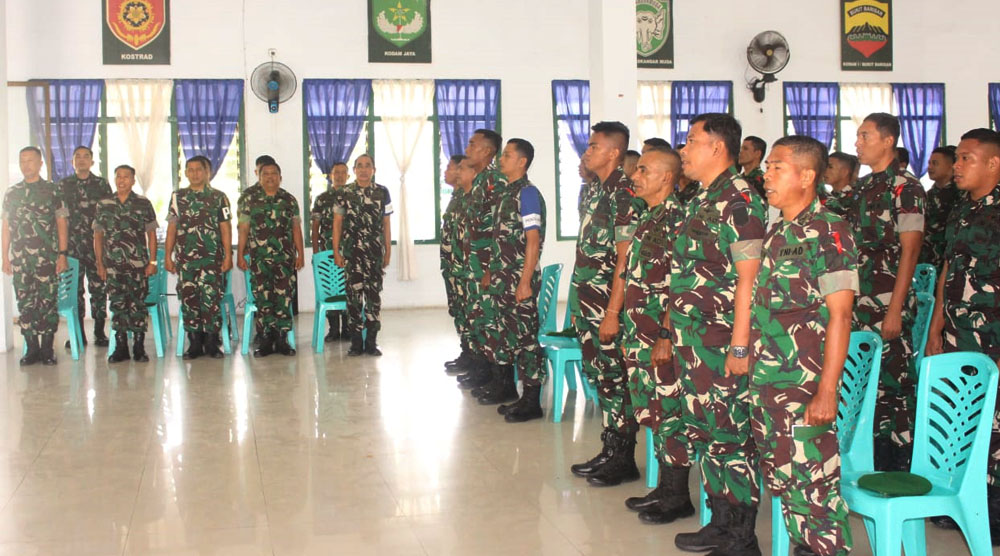 Sejumlah personel TNI mengikuti Bimtek Matematika dengan metode Gasing di Aula Yonif 711/ Raksatama Palu, Selasa (3/9/2024). (Foto: Penrem 132/Tdl)