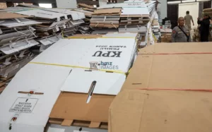 Bilik Suara Pilkada Sudah Tiba di Gudang Logistik KPU Kota Palu