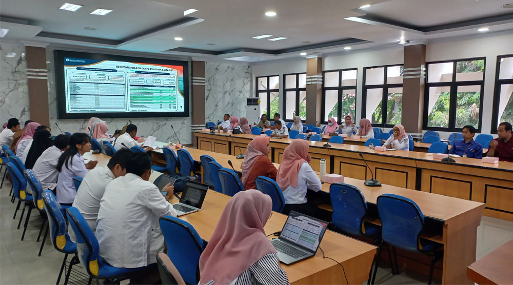 Suasana penyelenggaraan High Level Meeting TPID di Ruang Rapat Bantaya, Kantor Wali Kot PAlu, Rabu (4/9/2024). (Foto: Prokopim Setda Kota Palu/Jufri)