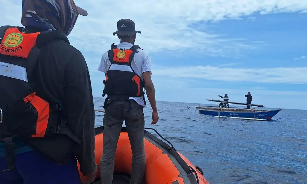 Operasi SAR pencarian nelayan yang hilang di perairan Teluk Tomini, Selasa (22/10/2024). (Foto: Basarnas Palu)