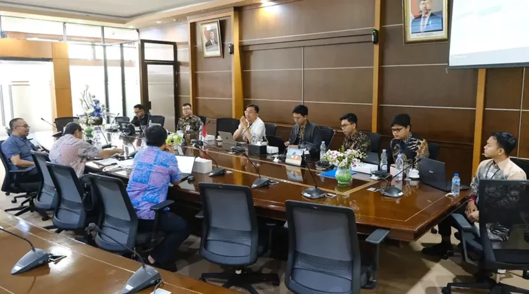 Diskusi ekonomi BI Sulteng dengan akademisi Untad di Kantor BI Sulteng di Palu, Jumat (24/10/2024). (Foto: HO-BI Sulteng)