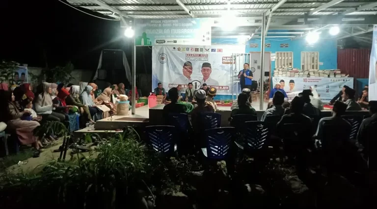 Kampanye Koalisi Beramal, Ahmad Ali - Abdul Karim Aljufri, di di Desa Sidera, Kecamatan Sigi Biromaru, Kabupaten Sigi, Rabu malam (23/10). (Foto: Tim Media Partai Koalisi BERAMAL)