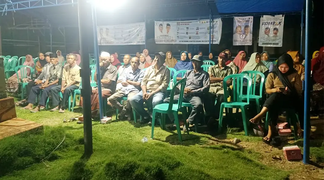 Juru kampanye Koalisi BerAmal (Ahmad Ali-Abdul Karim Aljufri) dari PPP dan PKN saat kkampanye interaktif di Pandere, Kabupaten Sigi, pada Rabu (23/10/2024). (Foto: Tim Media Partai Koalisi BERAMAL)