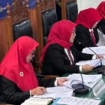DKPP RI melaksanakan dugaan pelanggaran kode etik KPU Poso di Kantor Bawaslu Sulteng, Selasa (29/10/2024). (Foto: ist)