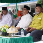 Asisten Pemerintahan dan Kesra Setda Kota Palu, Usman (kedua) kiri) pada Milad ke-94 ALkhairaat di Palu, Minggu (10/11/2024). (Foto: Prokopim Setda Kota Palu/Iwan)
