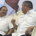 Ahmad Ali dan dan mantan Gubernur Sulteng Longki Djanggola di kampanye Relawan Lisa Kota Palu, Jumat (22/11/2024). (Foto: Tim SultengBeramal.com)