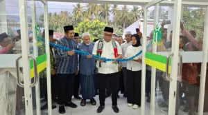 Ahmad Ali Resmikan Masjid Mart Pertama di Labuan
