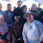 Calon Gubernur Sulteng Ahmad Ali saat bertemu masyarakat di Tentana Kabupaten Poso, Kamis (14/11/2024) (Foto:Tim SultengBeramal.)