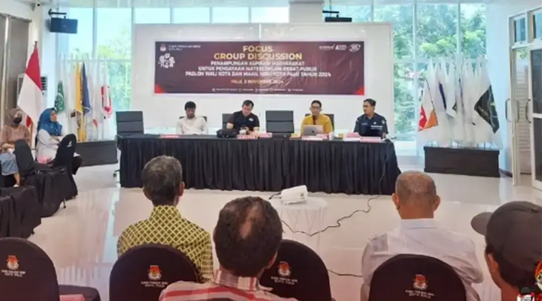 Suasana pelaksanaan FGD oleh KPU Kota Palu, Minggu (3/11/2024). (Foto: Humas KPU Kota Palu)