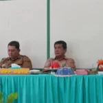 Ketua KPPP Sulawesi Tengah, Hasanuddin Atjo, Ketua KPPP Sulawesi Tengah, Hasanuddin Atjo (kedua kanan) bersama Pjs Wali Kota Palu Muchsin Husein Pakaya di Kantor BPP Duyu, Selasa (19/11/2024). (Foto: Propokim Setda Kota Palu/Iwan)