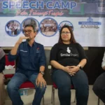 Ketua Yayasan Senyum Sulawesi Tengah, drg Gazali (kedua kiri), perwakilan Smile Train Indonesia, Ruth Monalisa (kaedua (kanan), Terapis Wicara Upik Suriyati (kiri), dan Ketua Panitia Speech Camp drg Faisal Hamzah pada konferensi pers Terapi Wciara Speech Camp di Gedung BPMP Sulteng, Jumat (22/11/2024). (Foto: beritapalu/bmz)