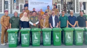 Pemkot Palu Terima Bantuan 30 Tong Sampah