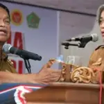 Gubernur Sulteng Rusdy mastura (kanan) dan Sekprov Sulteng, Novalina. (Foto: Humas Pemprov Sulteng)