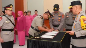 Tiga Penjabat Kapolres dan Tiga PJU Polda Sulteng Diserahterimakan
