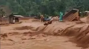 Banjir Bandang Terjang Desa Tamainusi Morowali Utara