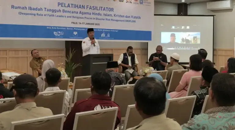 Seremoni pembukaan peltihan fasilitator tangguh bencana bagi pemuka agama di Palu, Senin (13/1/2025). (Fot: Relief Islamic Indonesia)