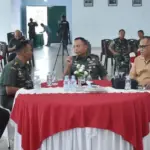 Danrem 132/Tdl, Brihjen TNI Deni Gunawan (tengah) pada syukuran HUT ke-79 Penerangan TNI AD, Rabu (15/1/2025). (Foto: Penrem 132/Tdl)