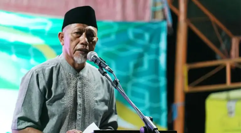 Asisten bidang Pemerintahan dan Kesra Setda Kota Palu, Usman pada Peringatan Isra Mi'raj Nabi Muhammad SAW 1446 H di Taman Lasoso, Rabu (29/1/2025). (Foto: Prokopim Setdakota Palu/Jufri)