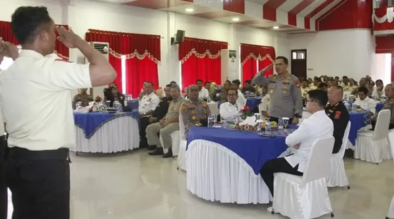 Dirbinmas Polda Sulteng, Kombes Pol Sirajuddin Ramly pada syukuran HUT ke-44 Satpam di Aula Torabelo Polresta Palu, Rabu (8/1/2025). (Foto: Humas Polda Sulteng)