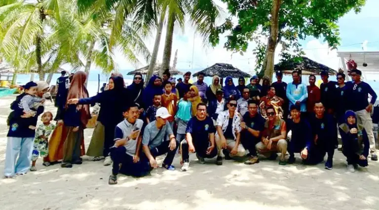 Famili gathering MAN Insan Cendikian di Prince Jhon Dive Resort, Minggu (19/1/2025). (Foto: MAN Insan Cendikia)